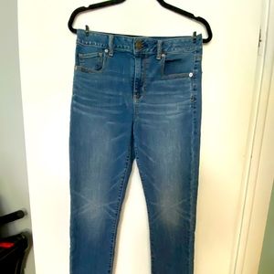 American Eagle High-Rise Skinny Jeans, Size 8